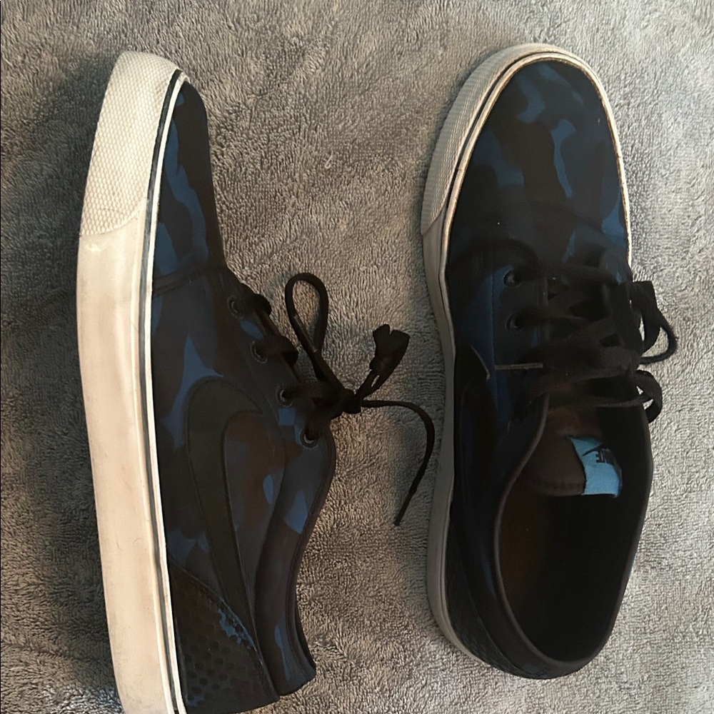 Nike Toki low TXT camo print